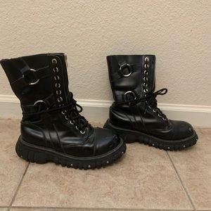 Platform combat boots